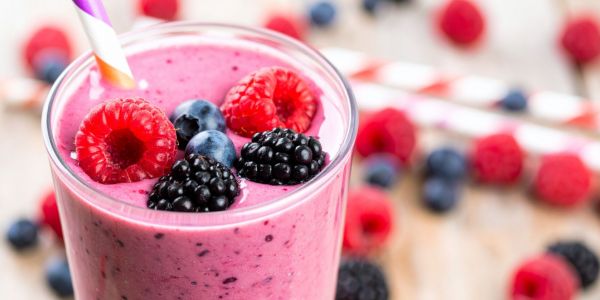 Smoothie s vanilijom i bobicama